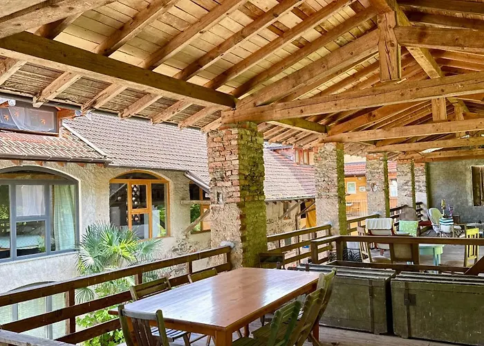 Magic Garden - Since 1911 *